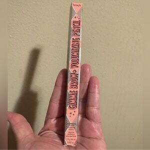 Benefit Gimme Brow+ Volumizing Pencil in 6
COOL SOFT BLACK Brand New Never Op.